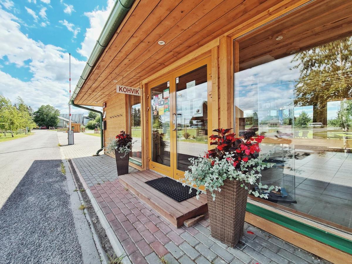 Vanamoisa Caravan Park Saue Extérieur photo