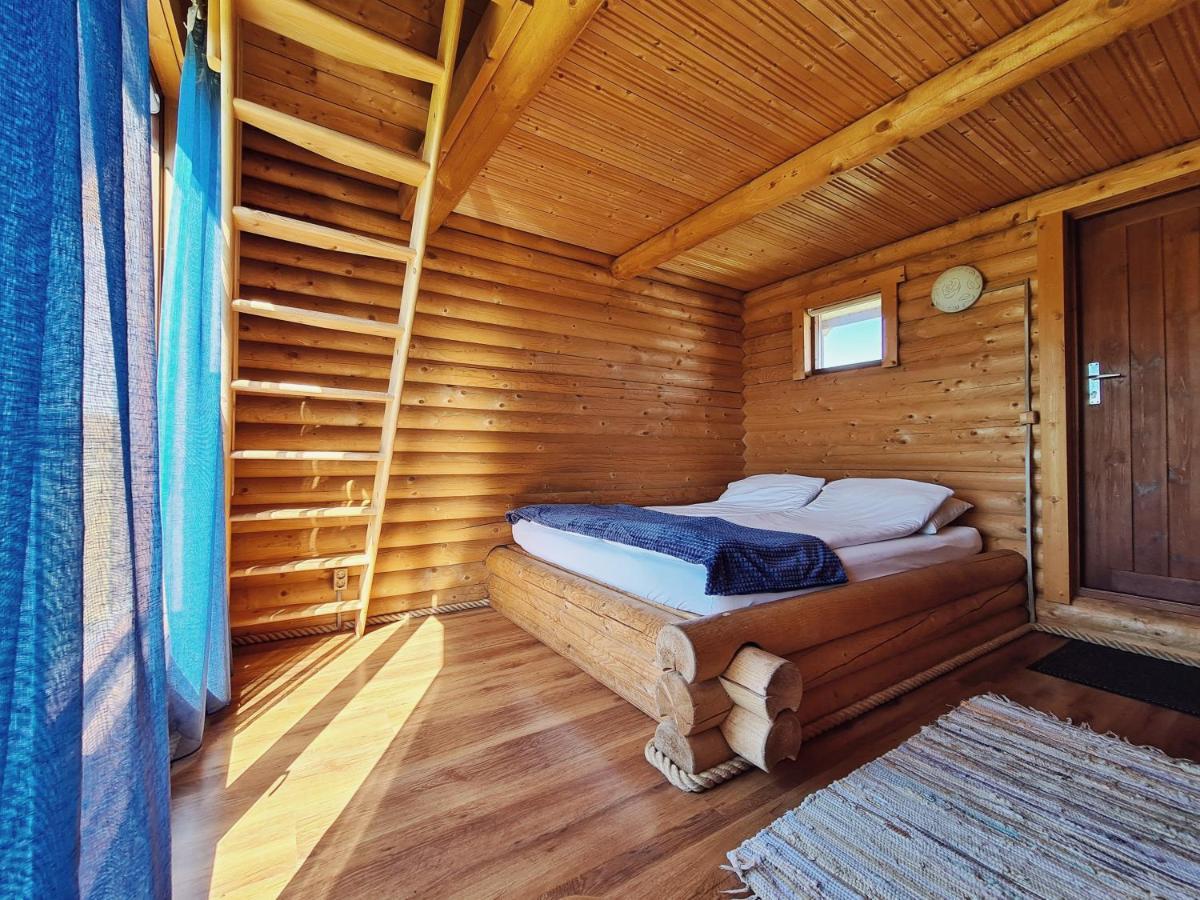 Vanamoisa Caravan Park Saue Extérieur photo