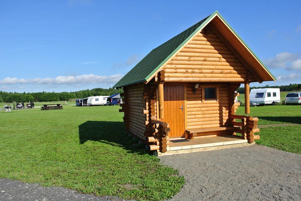 Vanamoisa Caravan Park Saue Extérieur photo